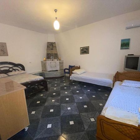 Eva Apartments Dhërmi エクステリア 写真
