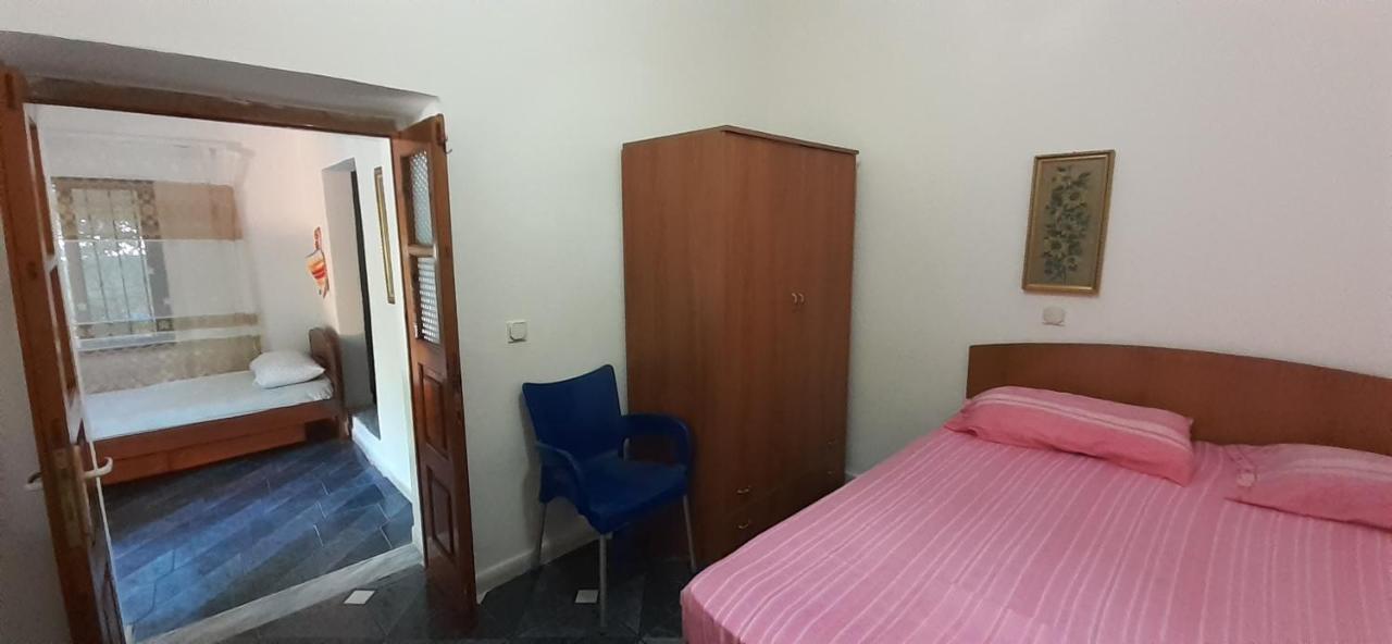 Eva Apartments Dhërmi エクステリア 写真