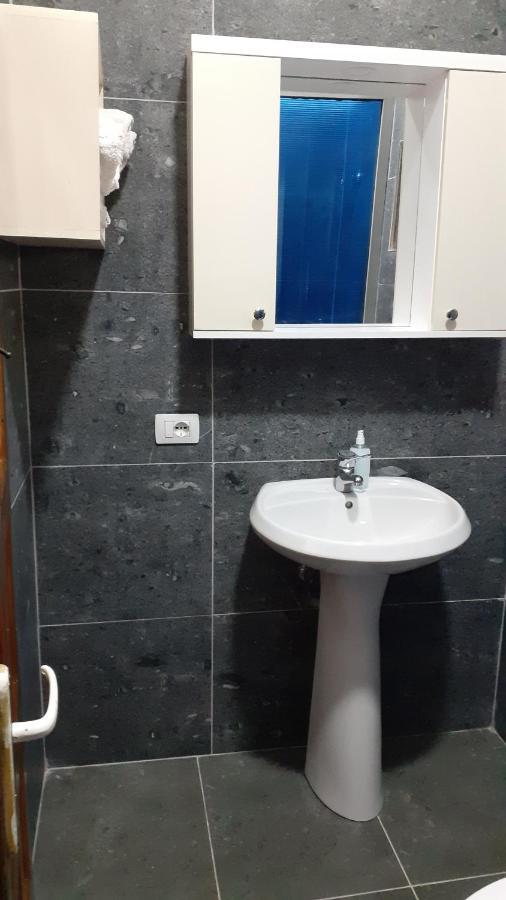 Eva Apartments Dhërmi エクステリア 写真