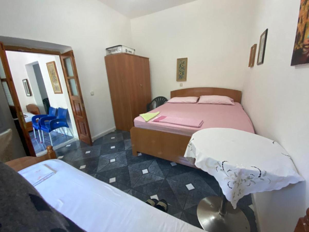 Eva Apartments Dhërmi エクステリア 写真